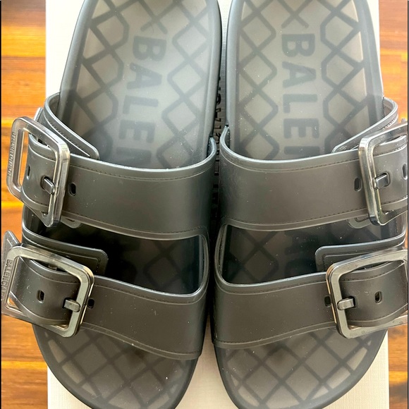 Balenciaga Mallorca Rubber Sandals - Picture 1 of 4